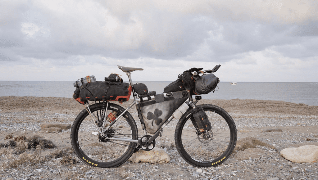 27.5 plus bikepacking